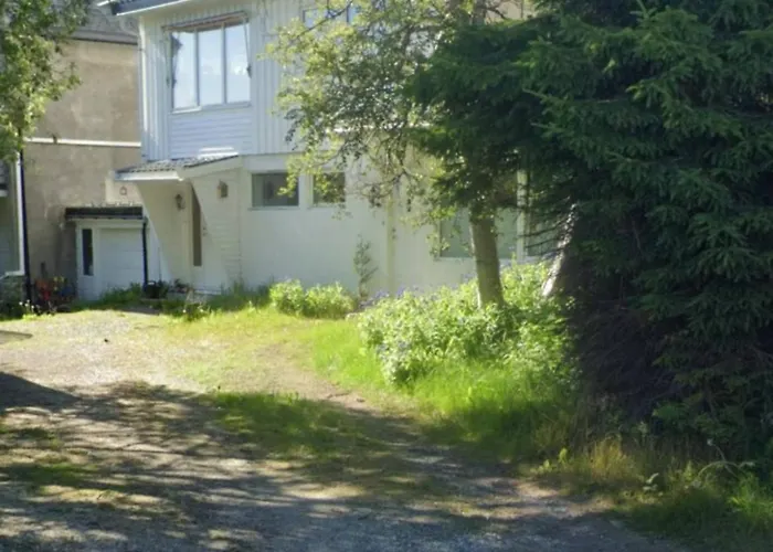 Unique For Unforgettable Adventure, Perfect For The Whole Family,4 Bedroom And 2 Bath *