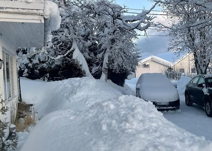 Unique For Unforgettable Adventure, Perfect For The Whole Family,4 Bedroom And 2 Bath Tromsø