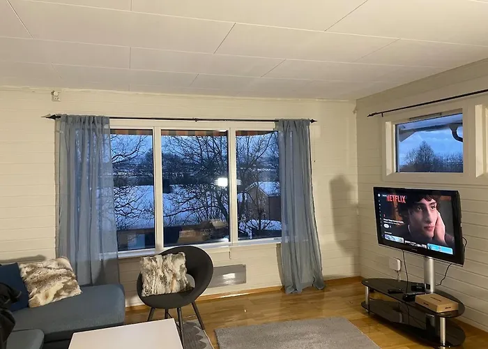 Unique For Unforgettable Adventure, Perfect For The Whole Family,4 Bedroom And 2 Bath Tromsø