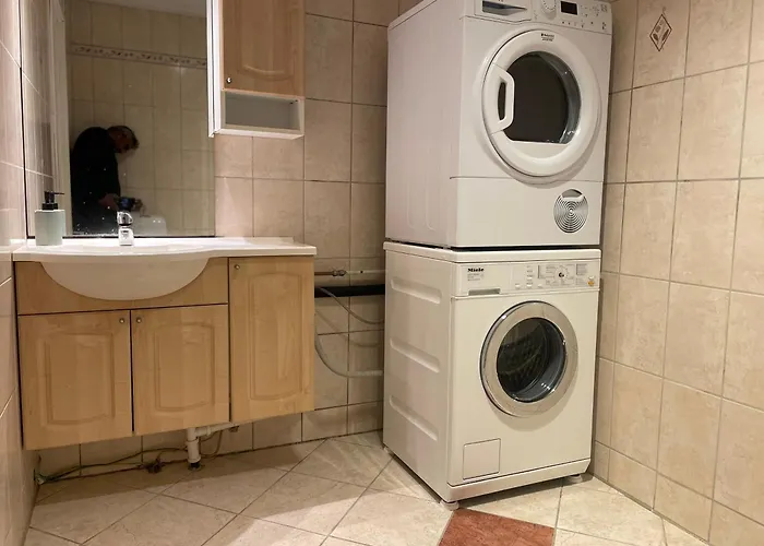 Unique For Unforgettable Adventure, Perfect For The Whole Family,4 Bedroom And 2 Bath Villa Tromsø