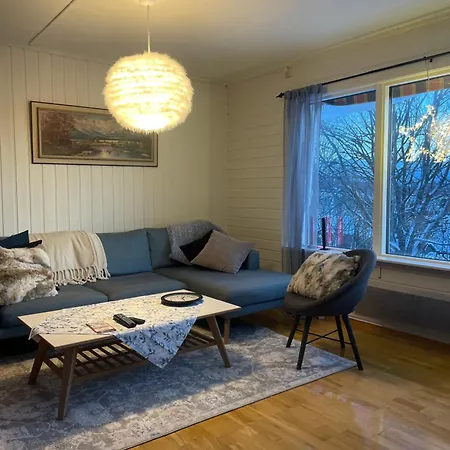 Unique For Unforgettable Adventure, Perfect For The Whole Family,4 Bedroom And 2 Bath 别墅 *